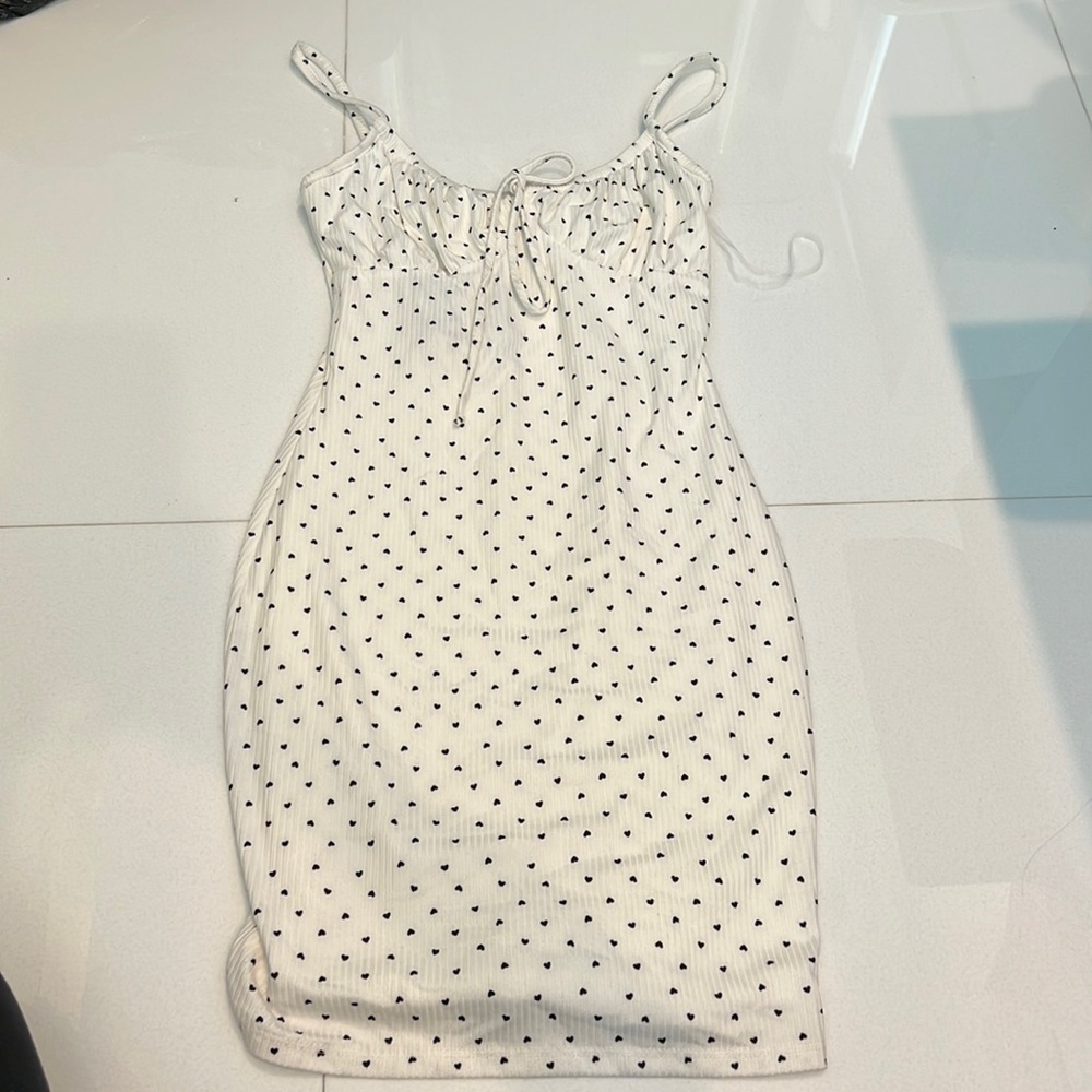 Gorgeous black and white heart dress